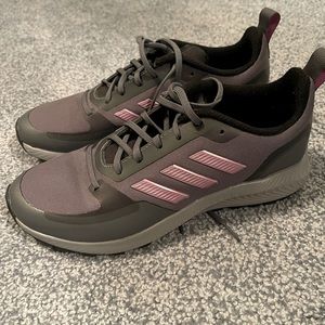 Adidas tennis shoes